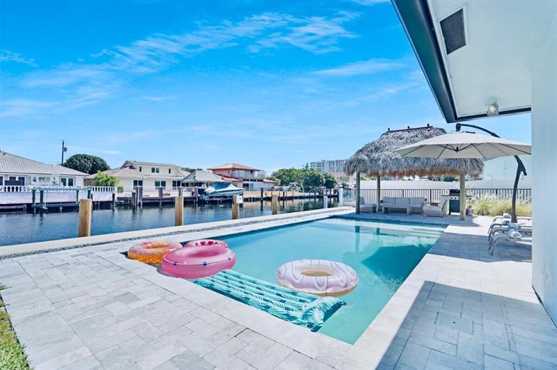 Gallery Image hlw1.jpg