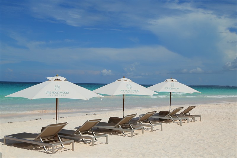 BEACH CLUB MEMBERSHIP 
