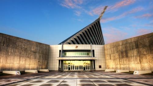 The Marine Corp Heritage Foundation supports the National Museum of the Marine Corps.