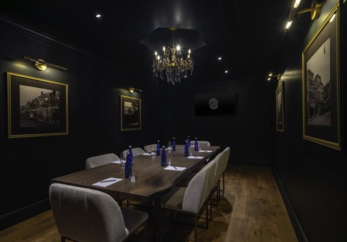 Bordeaux Society Room 