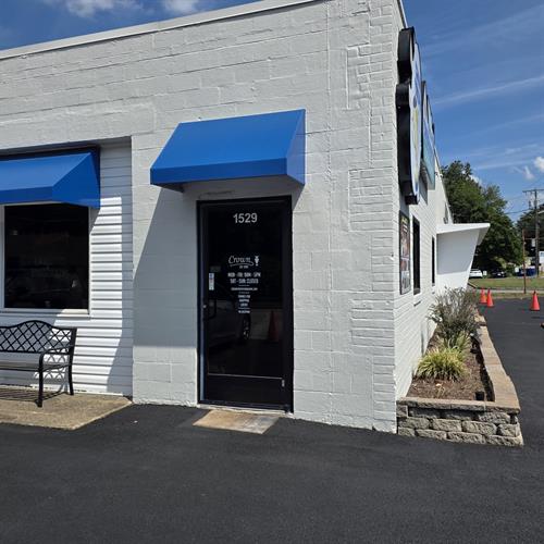 Customer entrance Customer entrance