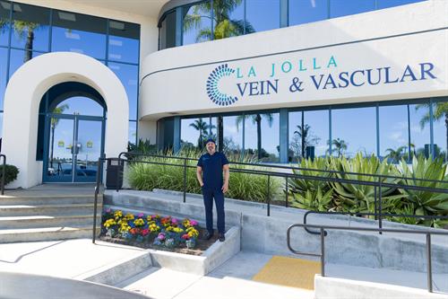 Dr. Armin Foghi, MD PhD, Vascular Specialist in Vista