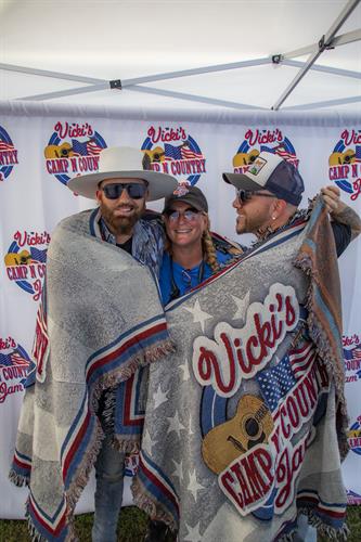 "Under the Covers" with LOCASH 2022