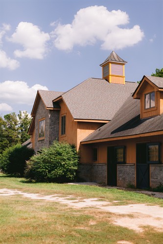 Gallery Image TheMapleLeafEstate_WebImages-26.jpg
