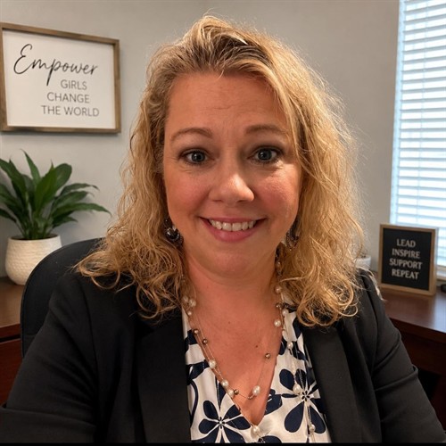 Gallery Image Erin_in_office.jpg