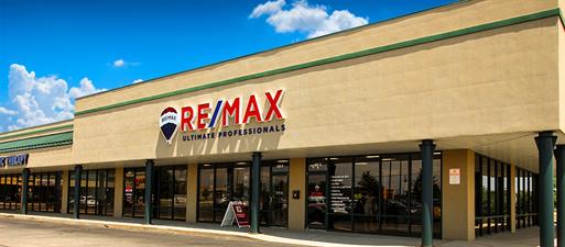Re/Max Ultimate Professionals | Shorewood Office