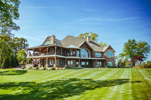 Your Breathtaking Estate - Gardens brought to you by our landscape & hardscape professionals.