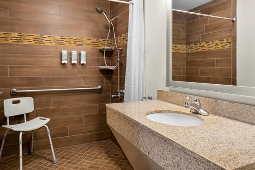 Gallery Image 43078_BW_Newport_TN_2QHNS_4.jpg