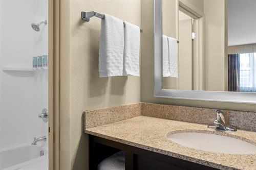 Gallery Image 43078_BW_Newport_TN_DDNS_4.jpg