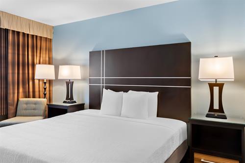 Gallery Image 43078_BW_Newport_TN_KHNST_2.jpg