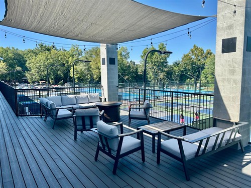 Gallery Image balcony_1.jpg