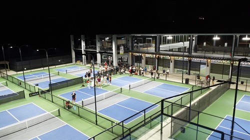 Gallery Image nightime_festive_courts.JPG