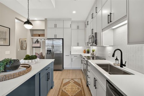Gallery Image Halo_Kitchen6.jpg