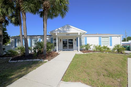 Gallery Image Lakewood_village-14.jpg