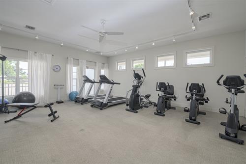 Gallery Image Lakewood_village-79.jpg