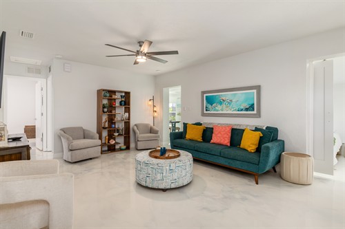 Gallery Image 02-815_Palmetto_Dr_Port_Charlotte_Florida-3.jpg