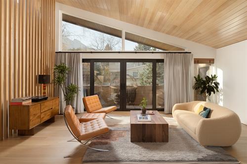 Gallery Image 20th_1.jpg