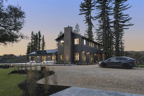 Gallery Image nighttime_reduced_.jpg