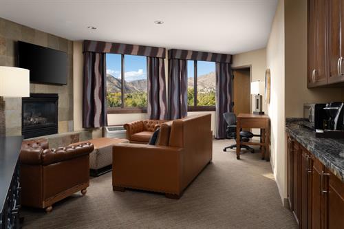 Creekside Suite Living Room