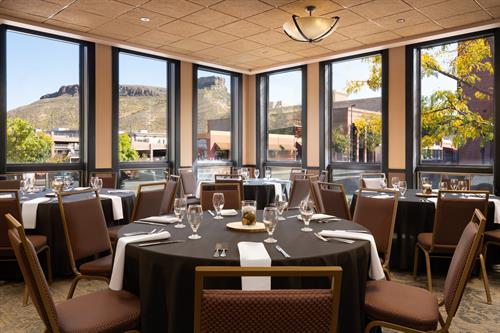 Golden Vista Meeting Room with Floor to Ceiling Windows