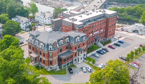 Gallery Image drone_mansion_spring.jpg