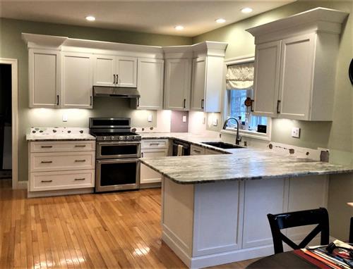 Bedford, MA refaced kitchen Bedford, MA refaced kitchen