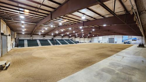 Indoor Arena (Dirt floor)