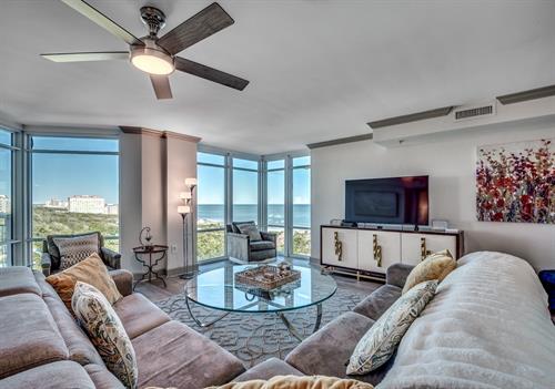 Living Room - What a view! 