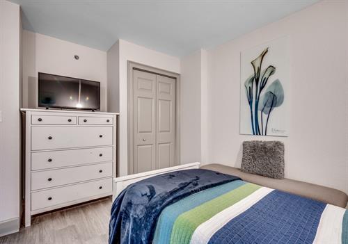 Twin Bedroom (additional view)