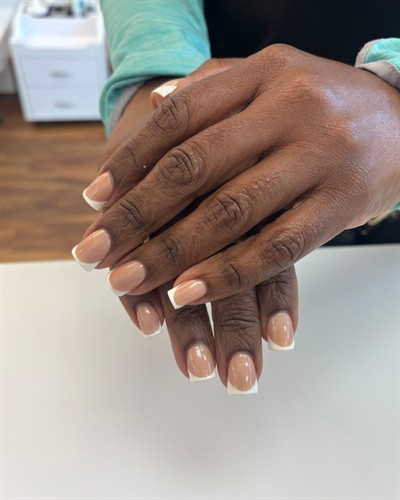 Gallery Image frenchiesnailssandysprings_1786283880_3959958546107369867_74138187389.jpg