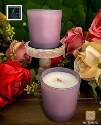 Our Glass Tumbler Jar Candles come in a variety of sizes & colors.  Our candles are made with the highest concentration of fragrance oils, all natural wax and your choice of wood wick or standard wicks. 
