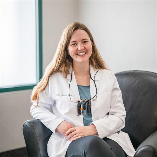 Dr. Tiffani Uberroth