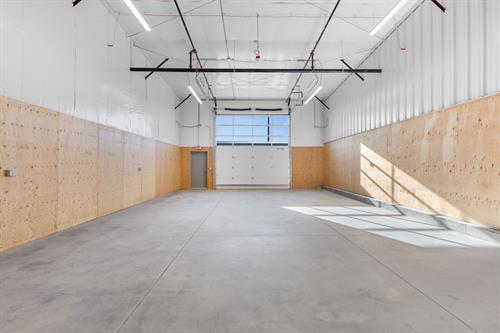 Gallery Image 450_W_66th_St_Loveland_(37).jpg