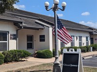 Edward Jones hosts a "Protecting Your Data: Aware and Prepared" dinner event