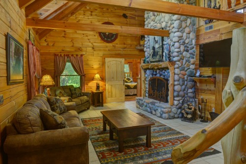 Dancing Bear Lodge Living Room