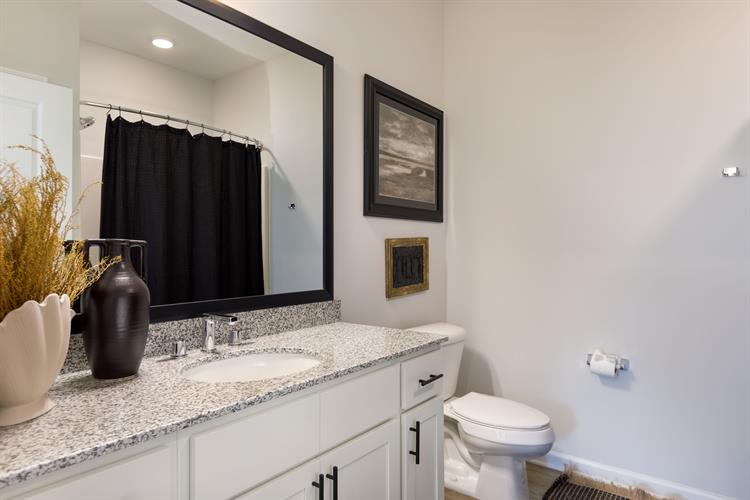 Gallery Image bathroom_2.jpeg