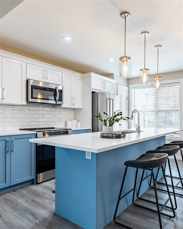A splash of color can make all the difference