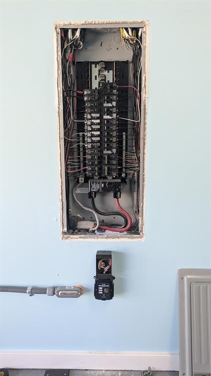 Whole house surge suppressor 