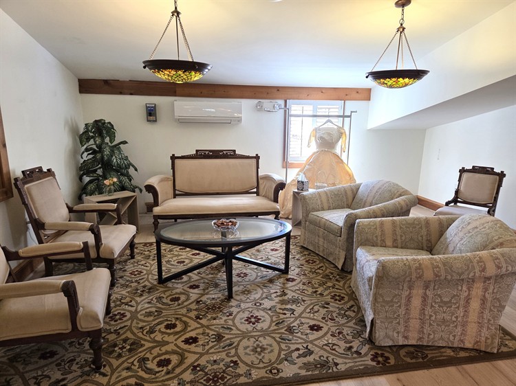 Gallery Image bridal_suite.jpg
