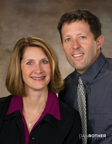 Gallery Image Scott_and_Melissa_pro_picture.jpg