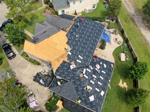 Our team is highly trained to install and repair roofs in the shortest time possible, making sure everything is aligned to construction codes and done with the highest quality possible. 
