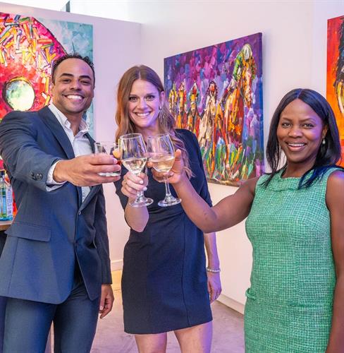 Our New Orleans art gallery featuring Becky Fos art is the perfect space to host a holiday, Mardi Gras, or birthday luncheon or reception. It's also a great 