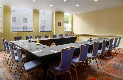 Blue Dog meetings space at Renaissance New Orleans Arts Hotel