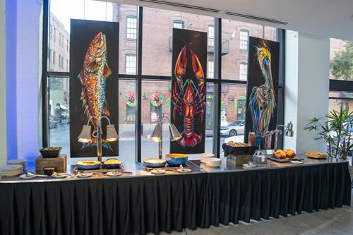 Our New Orleans art gallery featuring Becky Fos art is the perfect space to host a luncheon, reception, birthday party, or reunion! 