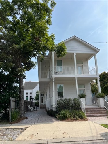 Gallery Image IMG_3510.jpg