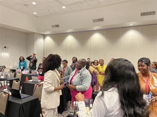We cracked the confidence code in 10 minutes, then took it to the crowd during networking at The 6.