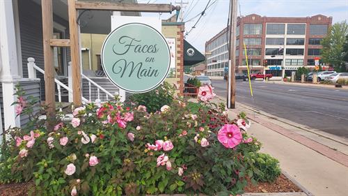 Welcome to faces on Main 20 E Sherman Ave