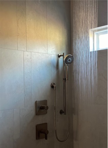 Gallery Image IMG_2507.jpeg