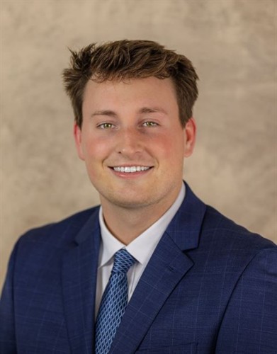 Gallery Image Headshot_2026_Email_NEW.jpg