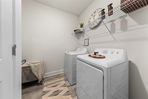 Gallery Image modelunitlaundry.jpg